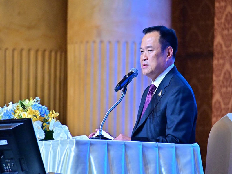 มท.1 เปิดสัมมนาเตรียมความพร้อมการเลือกสมาชิกวุฒิสภา พ.ศ. 2567 มอบนโยบายการเลือกสมาชิกวุฒิสภา (สว.) เน้นย้ำความโปร่งใส ตรวจสอบได้ สร้างความเชื่อมั่น