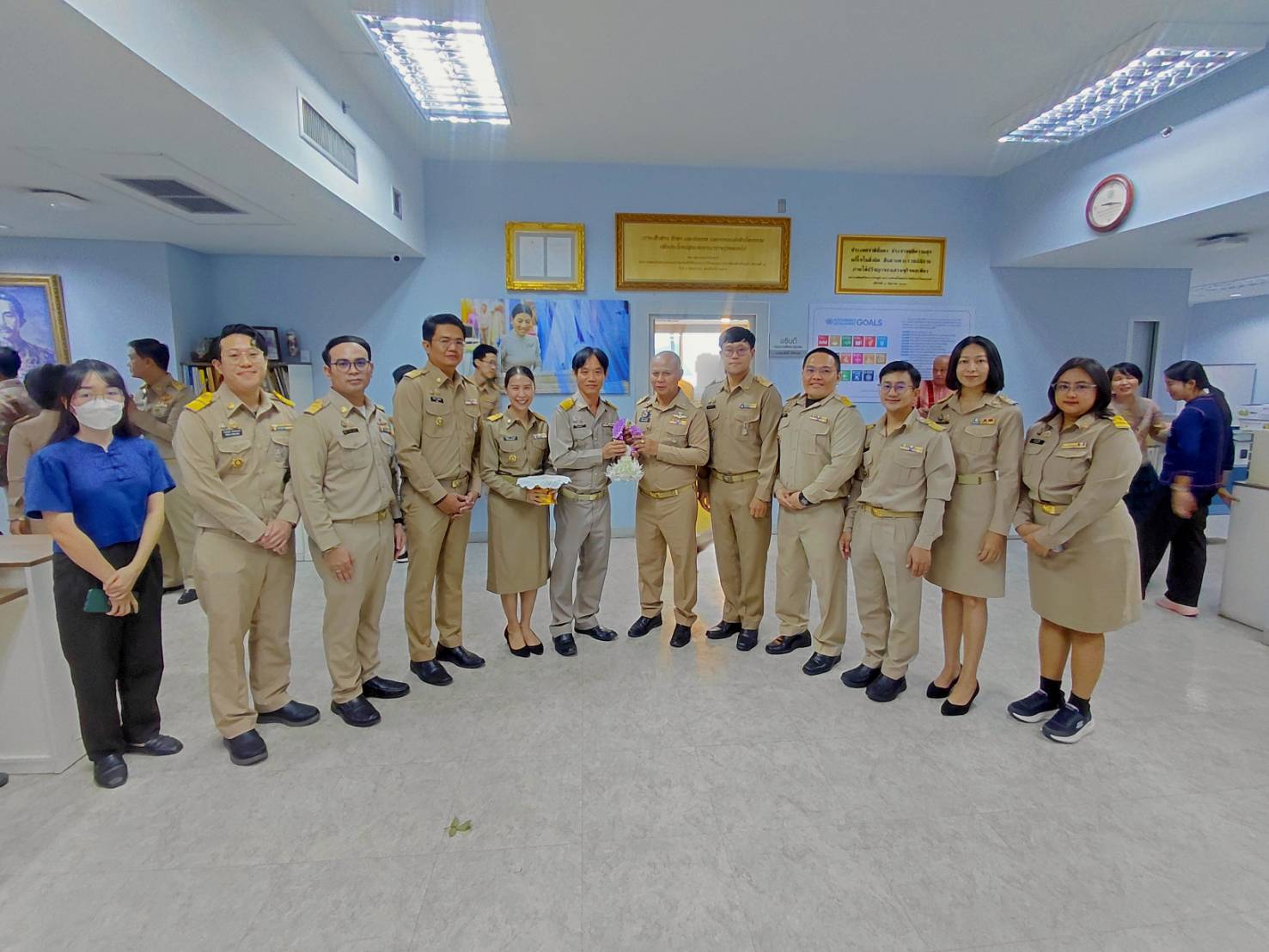 กองนิติการร่วมยินดีและต้อนรับ นายสุรศักดิ์ อักษรกุล อธิบดีกรมการพัฒนาชุมชน
